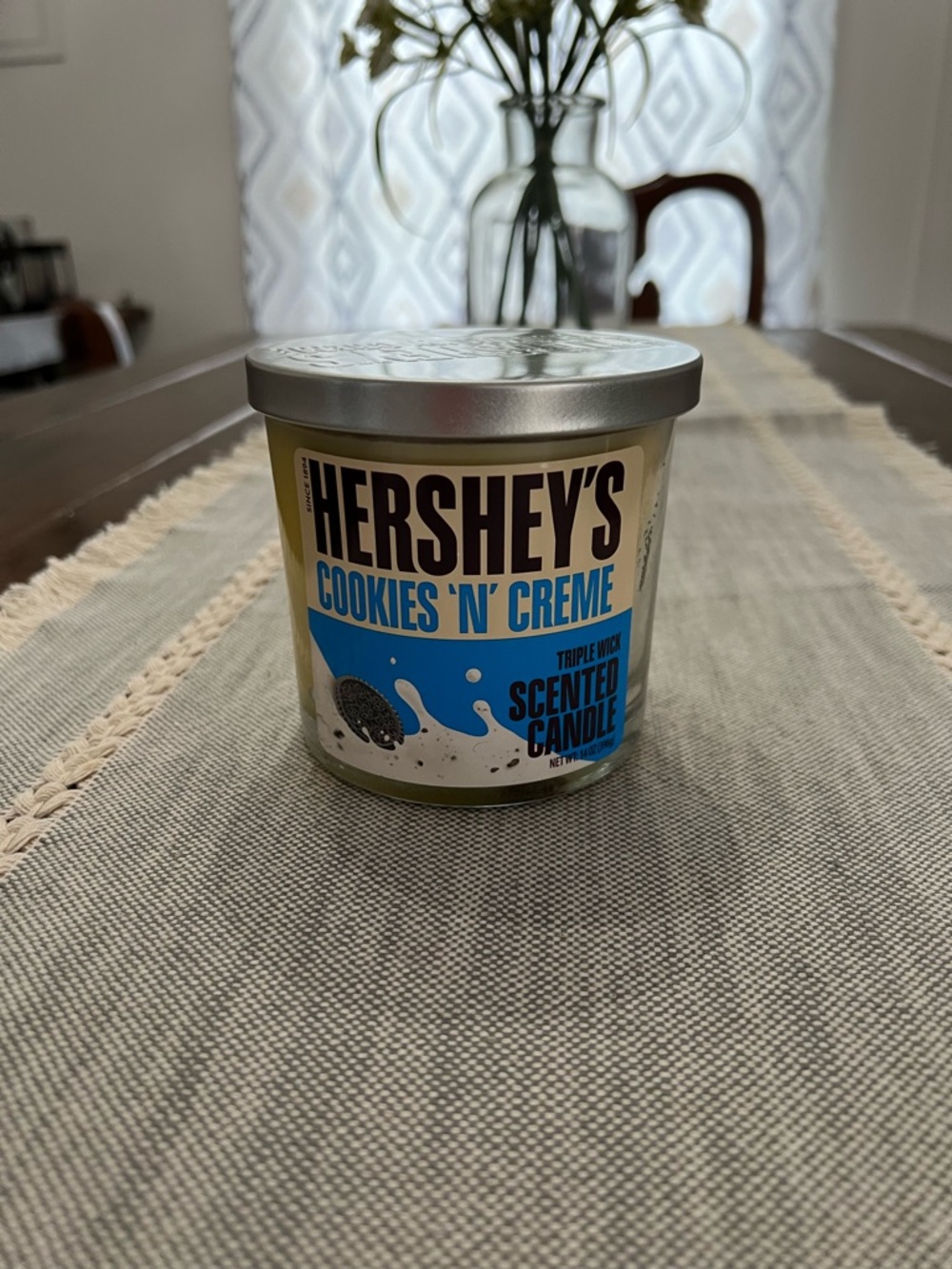 Hershey's Cookies n Cream Candy Scented Candle 14 Oz, 3 Wick